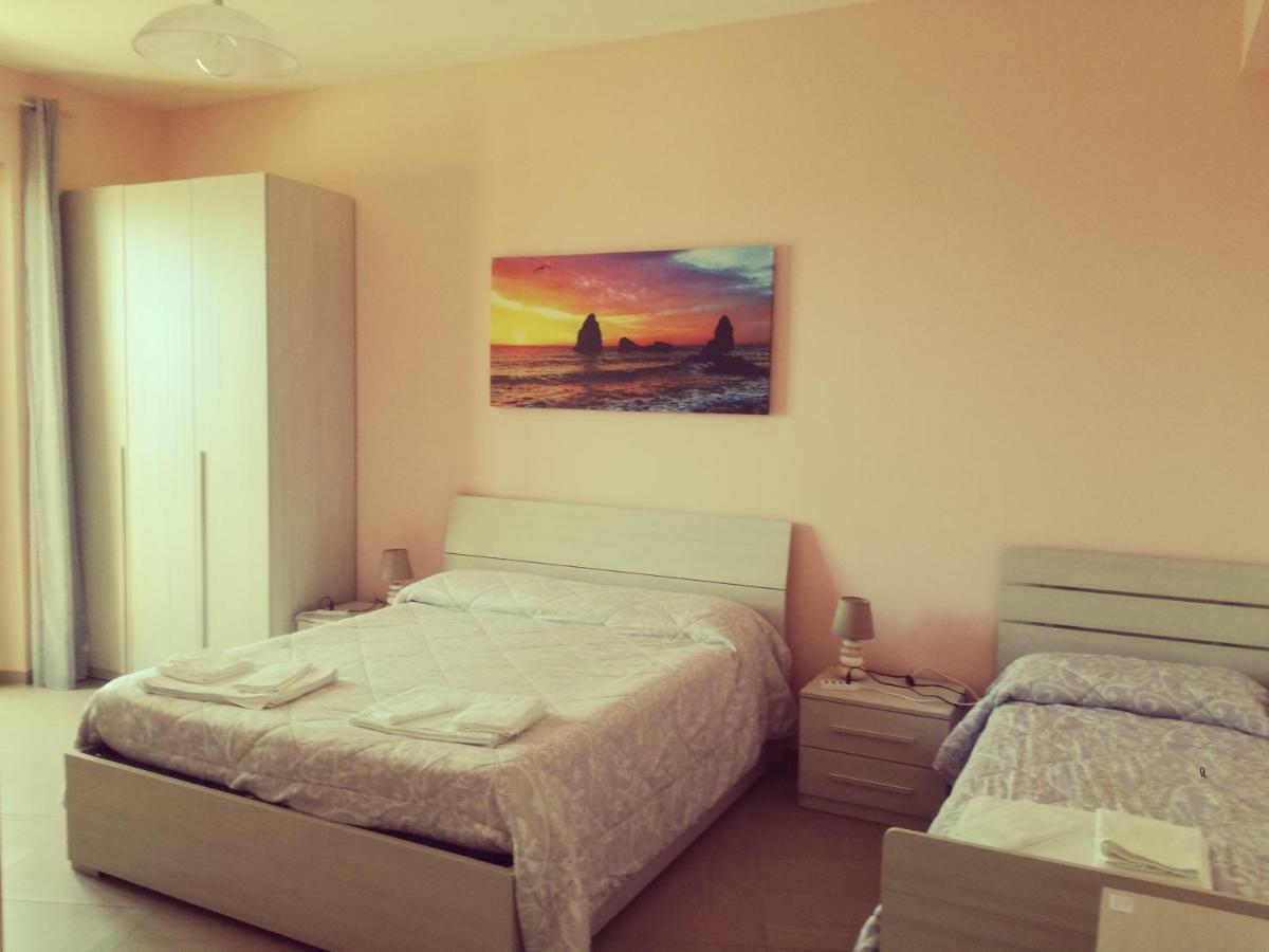 B&B La Spiaggetta Di Stazzo Acireale Buitenkant foto