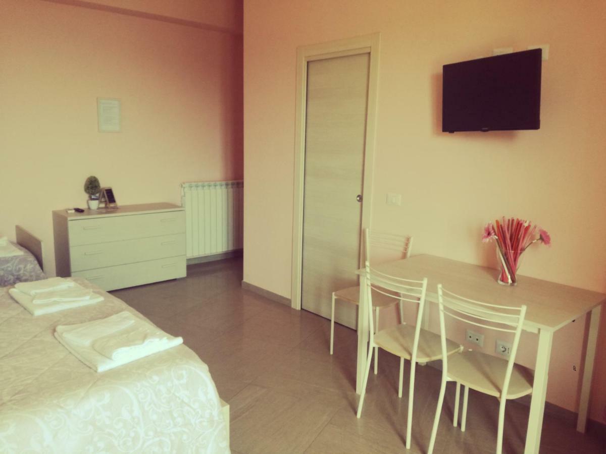 B&B La Spiaggetta Di Stazzo Acireale Buitenkant foto